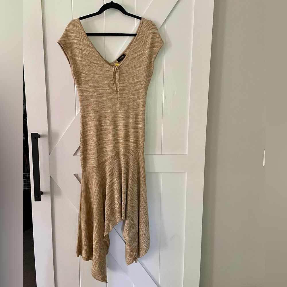 Bebe gold metallic midi dress size M/8